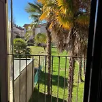 Lively Гостевой дом 3*