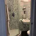 Lively Гостевой дом 3*