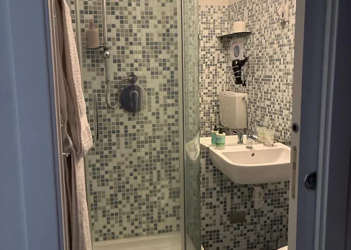 Lively Гостевой дом 3*