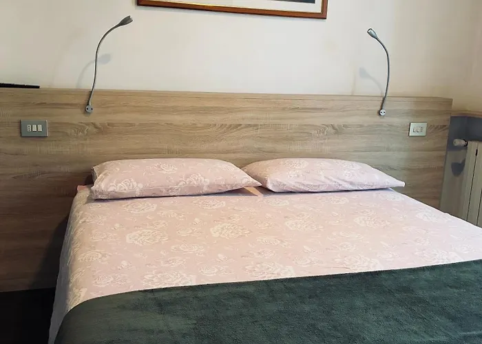 Lively Гостевой дом 3*